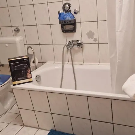 Appartamento Ferienwohnung In Krefeld, In City *